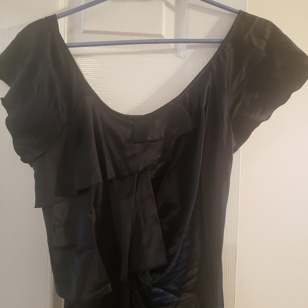 Dress - Picture 2 of 4